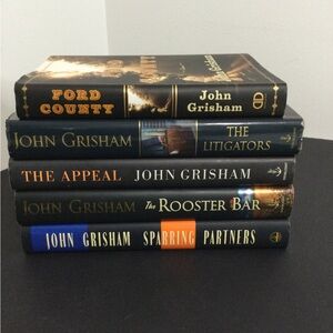 John Grisham 5 Hardcover Book Stack .. 📚